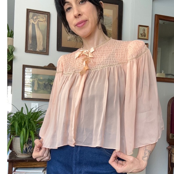 Vintage Other - Vintage 30s 40s Pink Peach Smocked Chiffon Bed Jacket Lace Trim Capelet
